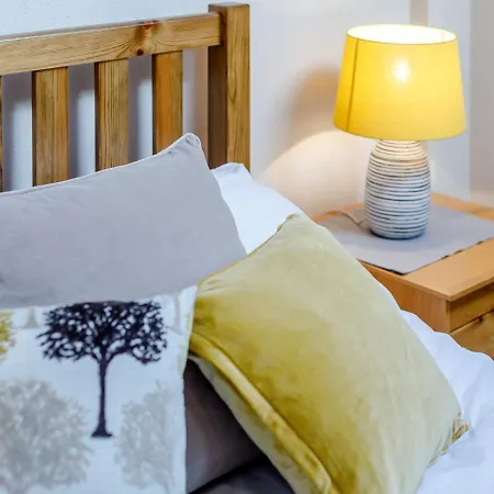 3 Bed In Tamar Valley 78918 Stoke Climsland
