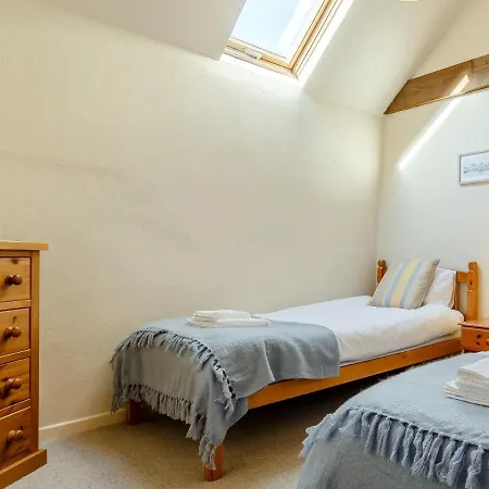 3 Bed In Tamar Valley 78918 * Stoke Climsland